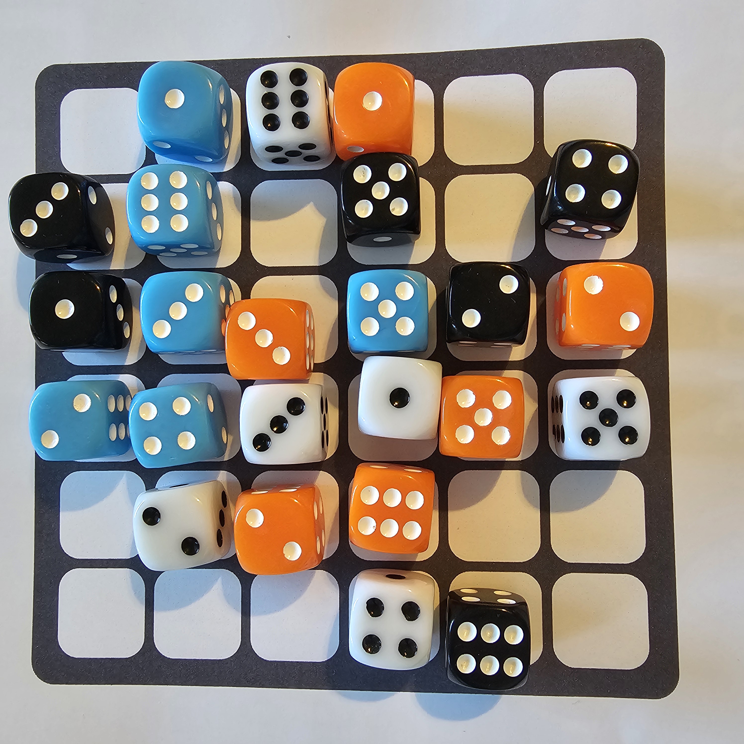 Strategiespiel Cubeslyde von Thomas Krauleidis